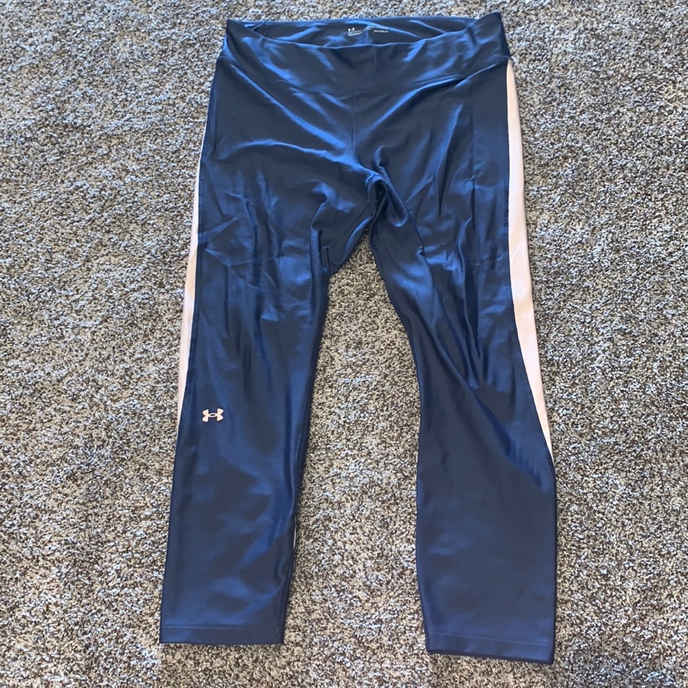 Under armor compression heat gear, sz XL (crop)